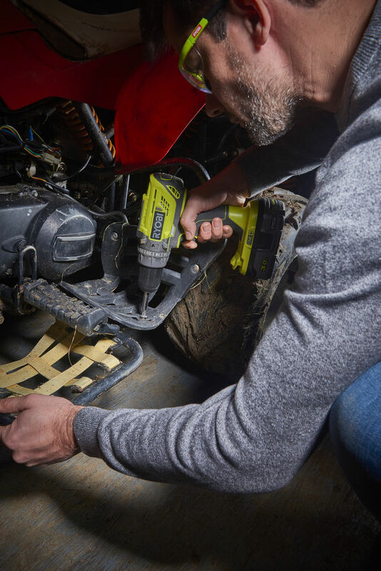 RYOBI 18V ONE+™ Aku vŕtačka s príklepom R18PD5-0