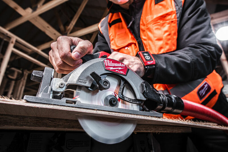 MILWAUKEE M12 FUEL™ Kompaktná okružná píla M12FCS442-0