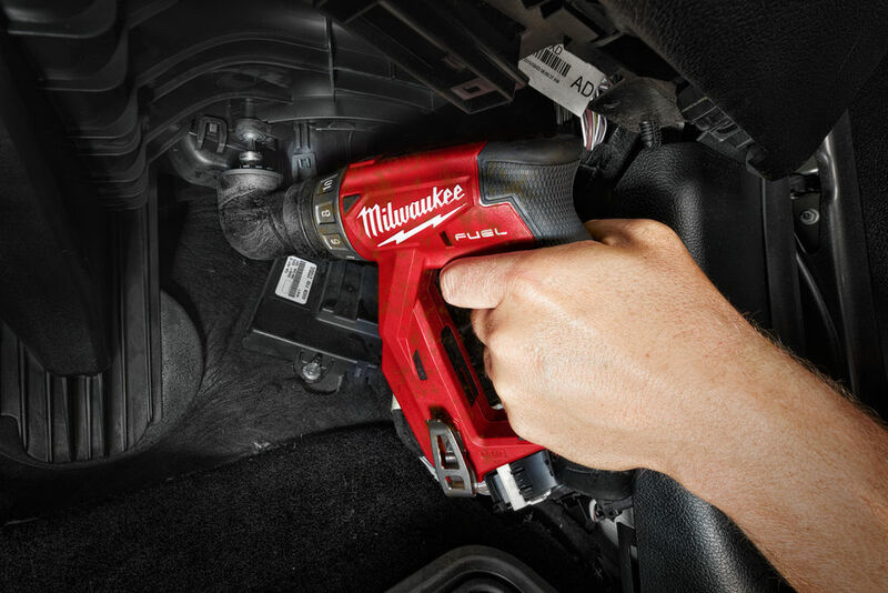 MILWAUKEE M12 FUEL™ Aku vŕtačka bez príklepu s vymeniteľným skľučovadlom M12FDDX-0