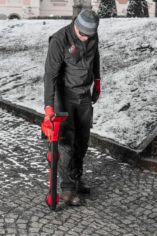 MILWAUKEE M12™ Detektor potrubia M12PL-0C