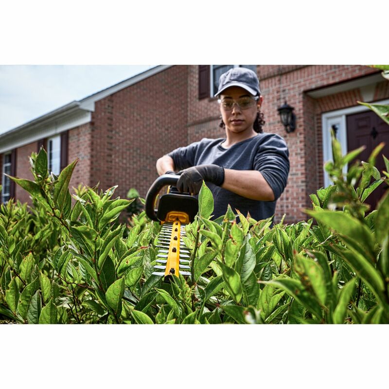 DEWALT 54V XR FLEXVOLT™ Aku plotostrih 65 cm, bez aku DCMHT573N-XJ