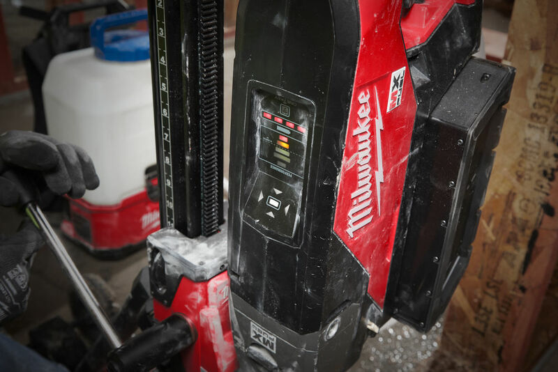 MILWAUKEE MX FUEL™ Diamantová jadrová vŕtačka 150 mm MXF DCD150-302C