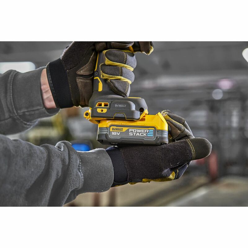 DEWALT 18V XR Aku pilníková brúska, bez aku DCM200N-XJ