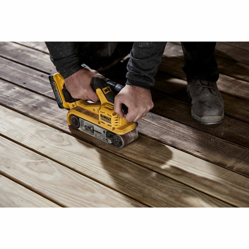 DEWALT 18V XR Aku pásová brúska, 2x 5,0 Ah DCW220P2-QW