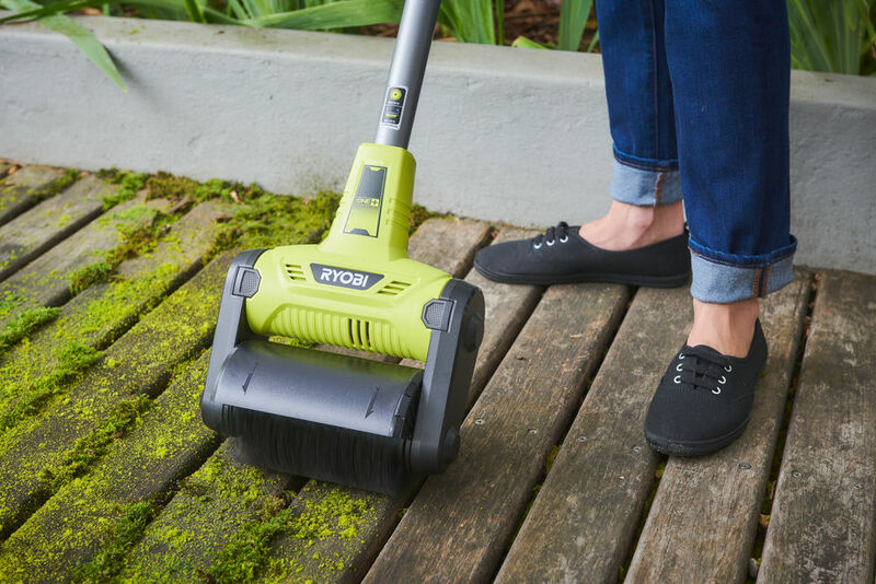 RYOBI 18V ONE+™ Teleskopický patio čistič na plochy RY18PCB-0
