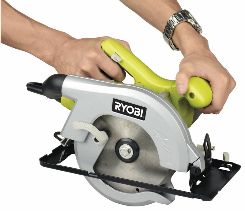 RYOBI 1150 W 170 mm okružná píla na drevo a plasty EWS1150RS
