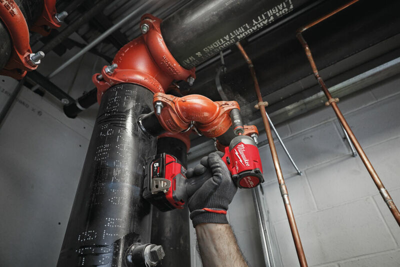 MILWAUKEE M18 FUEL™ 1/4” Hex aku rázový uťahovák 4.GEN M18FID3-502X