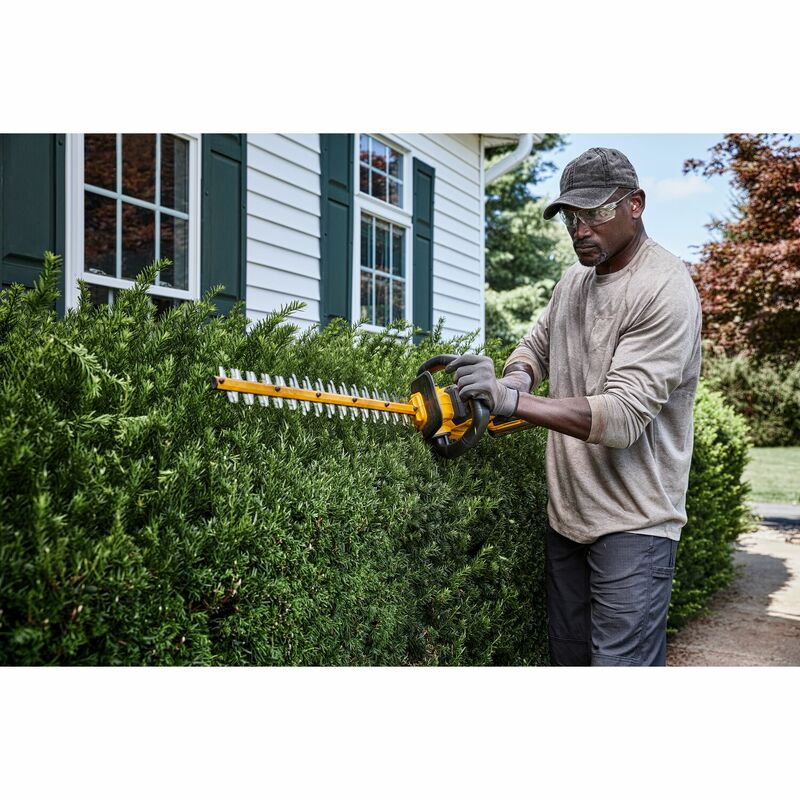 DEWALT 54V XR FLEXVOLT™ Aku plotostrih 65 cm, 1x 9,0 Ah DCMHT573X1-QW