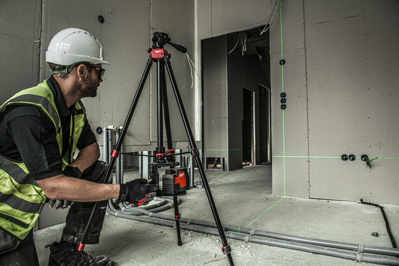 MILWAUKEE L4 USB Krížový laser - zelený L4CLL-301C
