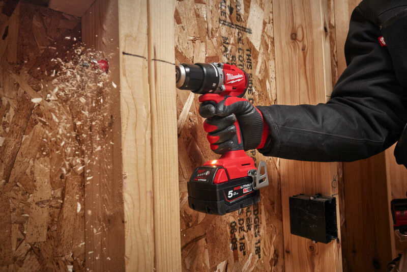MILWAUKEE M18™ Aku vŕtačka s príklepom - kompaktná M18BLPDRC-502C