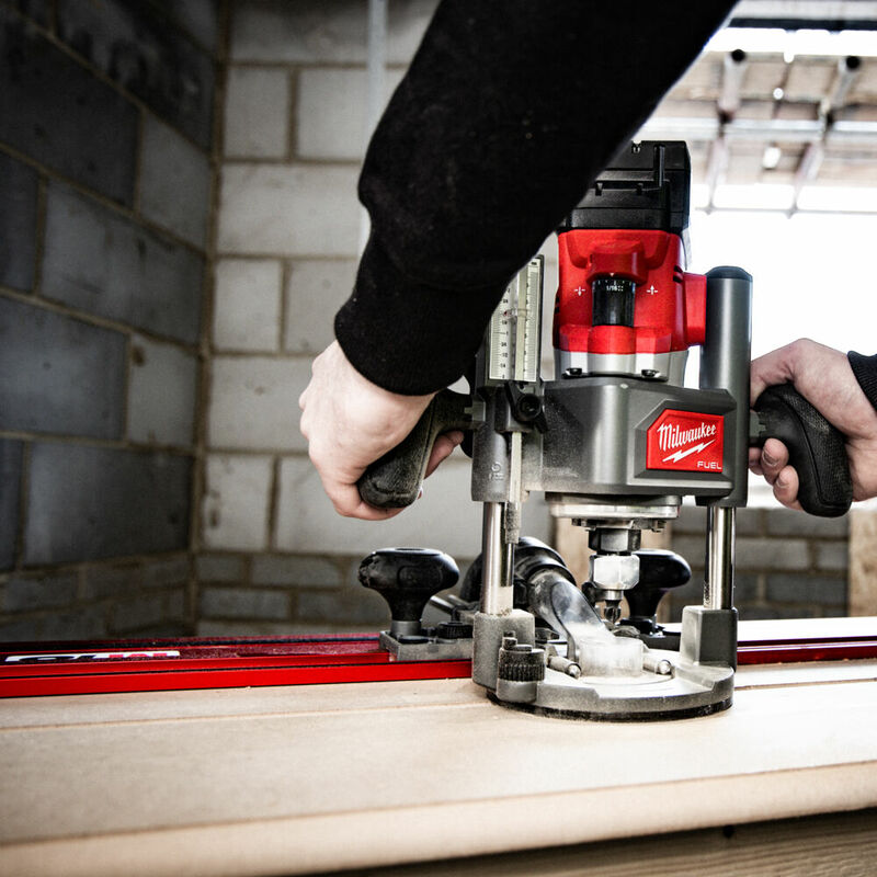 MILWAUKEE M18 FUEL™ 12 mm horná frézka M18FR12-0X