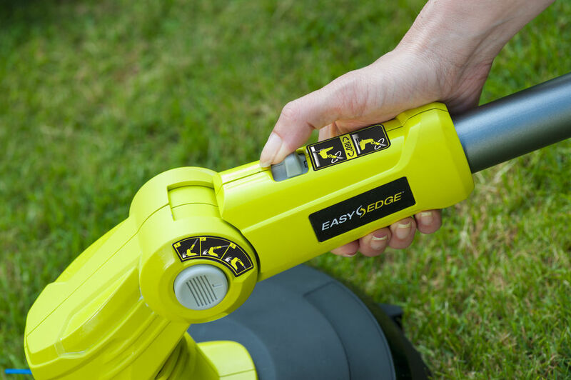 RYOBI 18V ONE+™ Strunová kosačka 30 cm RLT183222S