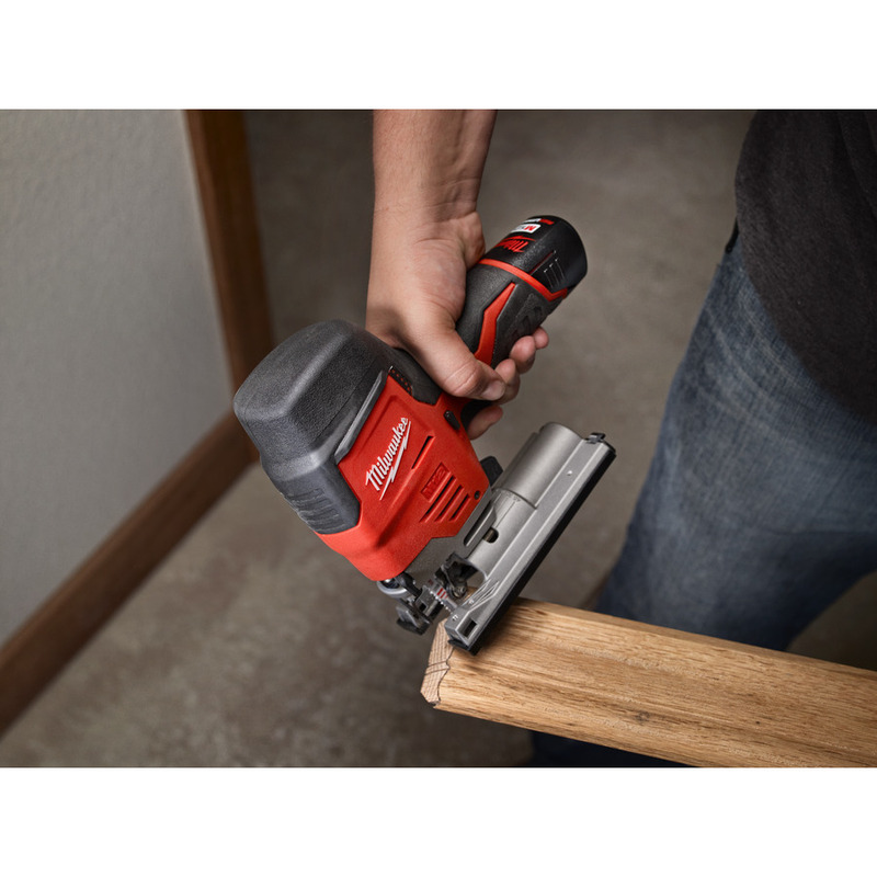MILWAUKEE M12™ Kompaktná priamočiara píla M12JS-0