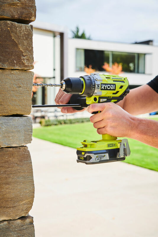 RYOBI 18V ONE+™ Aku vŕtačka s príklepom R18PD7-220B