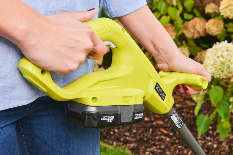 RYOBI 18V ONE+™ Strunová kosačka 25 cm RLT1825M15S