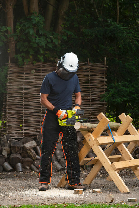 RYOBI 18V ONE+™ Reťazová píla 20 cm RY18CS20A-125