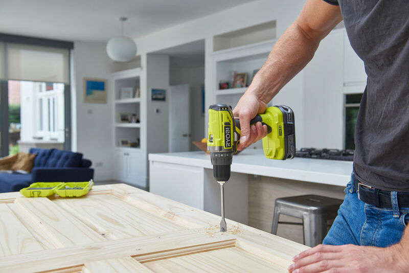 RYOBI 18V ONE+™ Aku vŕtačka bez príklepu R18DD2-220S