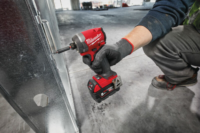 MILWAUKEE M18 FUEL™ 1/4” Hex aku rázový uťahovák 4.GEN M18FID3-0X