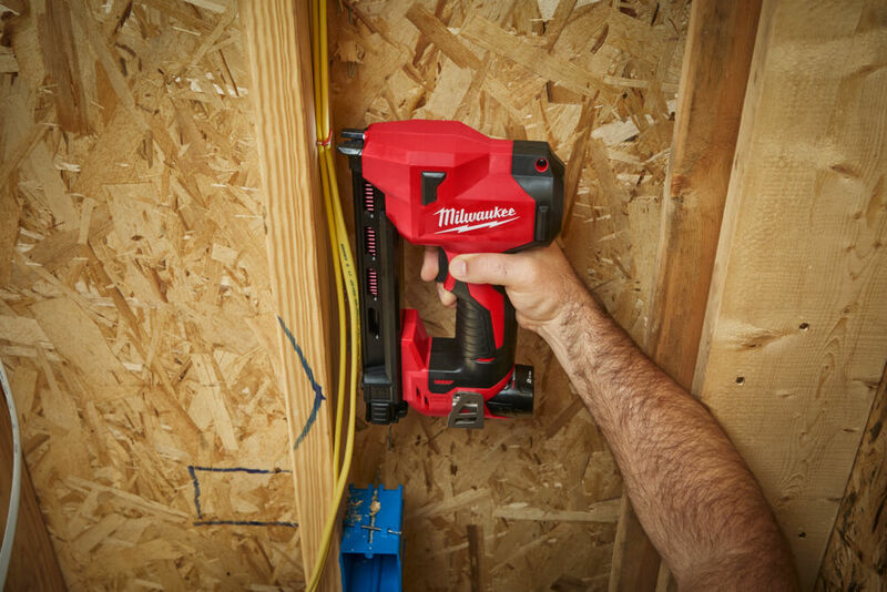 MILWAUKEE M12™ Aku sponkovačka na káble M12BCST-0