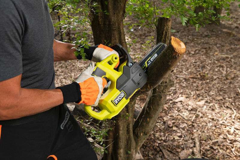RYOBI 18V ONE+™ Reťazová píla 20 cm RY18CS20A-125