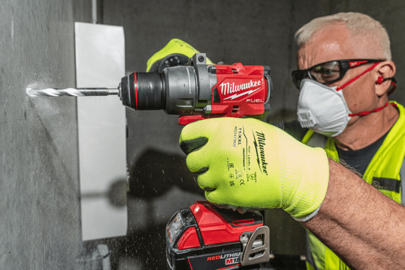 MILWAUKEE M18 FUEL™ Aku vŕtačka s príklepom 4.GEN M18FPD3-402C