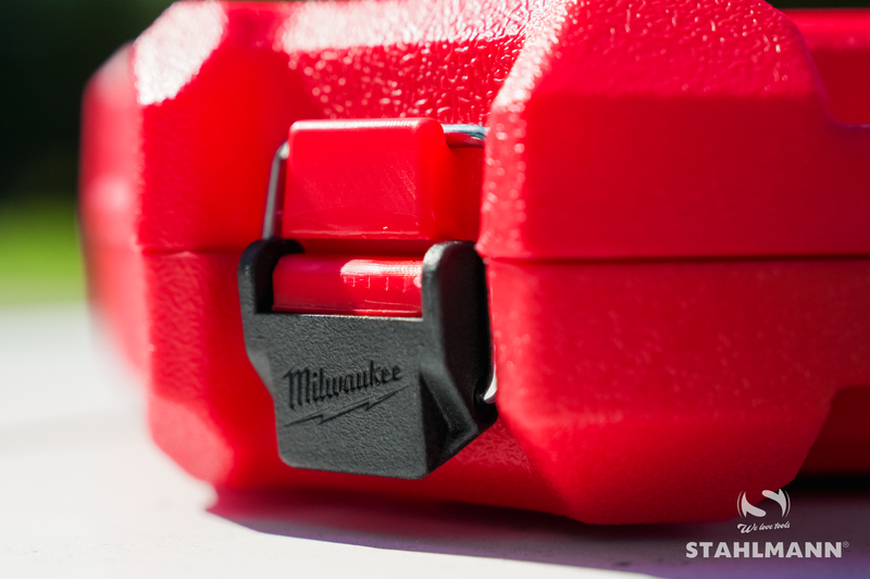 MILWAUKEE Sada nástrčných 1/2" kľúčov SHOCKWAVE™ - krátke 13 ks
