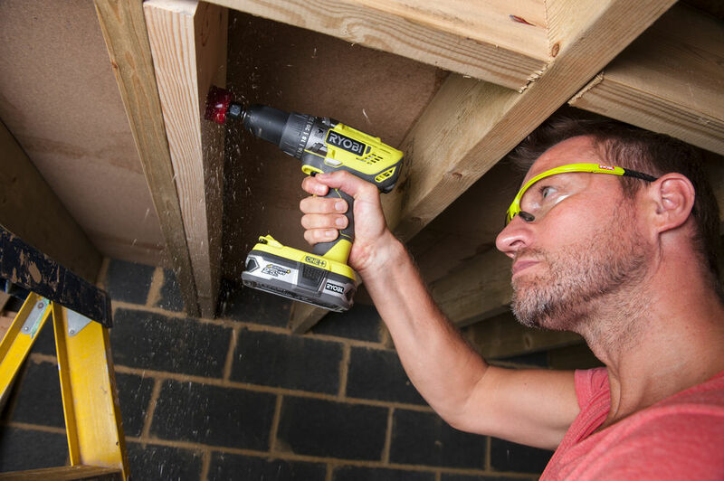RYOBI 18V ONE+™ Aku vŕtačka s príklepom R18PD3-0