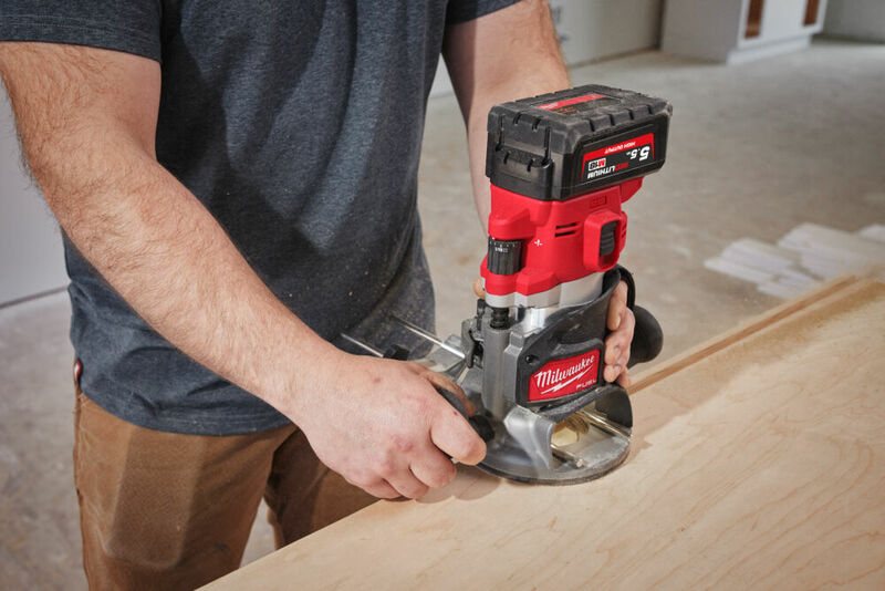 MILWAUKEE M18 FUEL™ 12 mm horná frézka M18FR12-0X