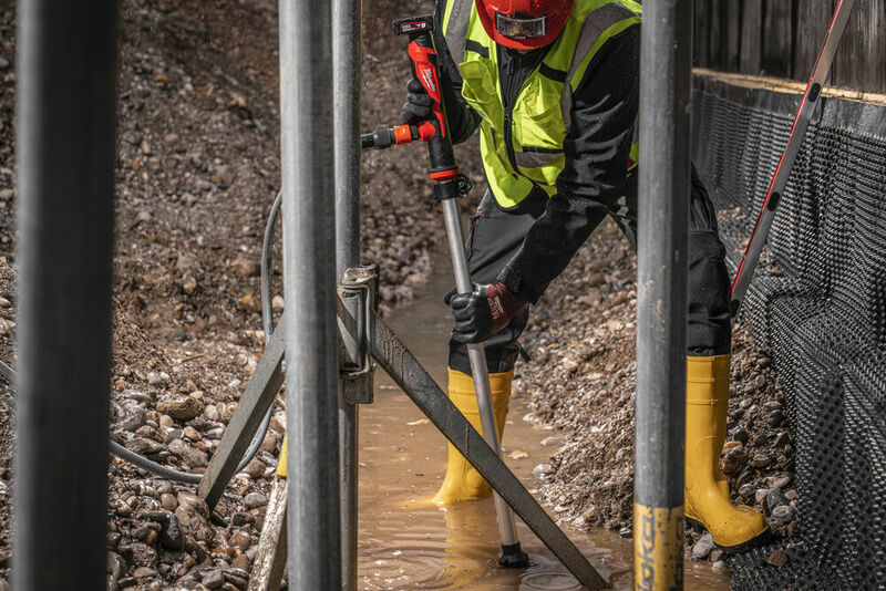 MILWAUKEE M12™ Tyčové vodné čerpadlo M12BSWP-0