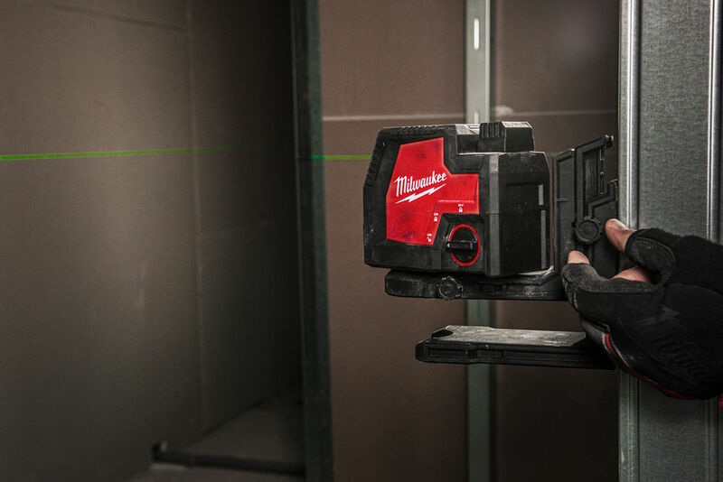 MILWAUKEE L4 USB Krížový laser - zelený L4CLL-301C