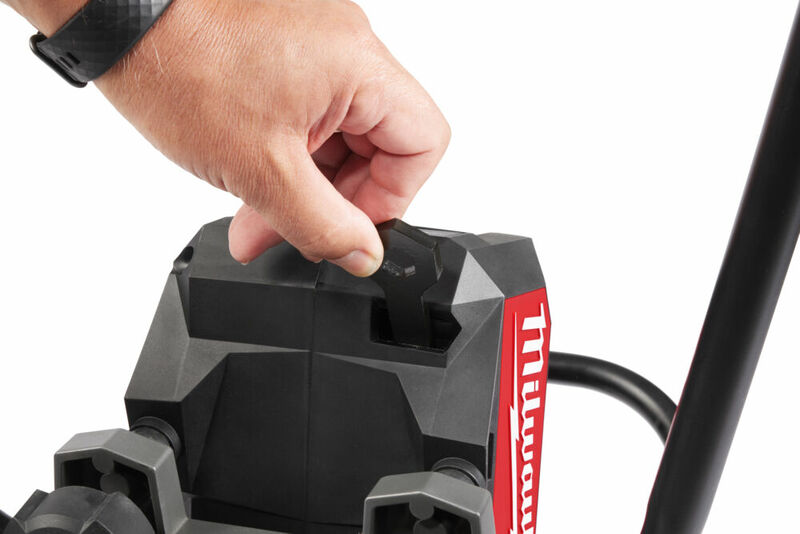 MILWAUKEE MX FUEL™ Sťahovacia vibračná lišta MXF PSC-0