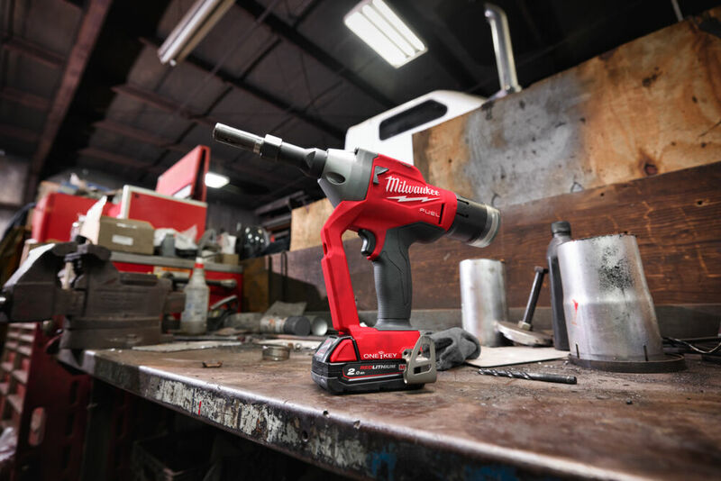 MILWAUKEE M18™ ONE-KEY™ Aku nitovačky na LockBolt® M18ONEFLT-502X