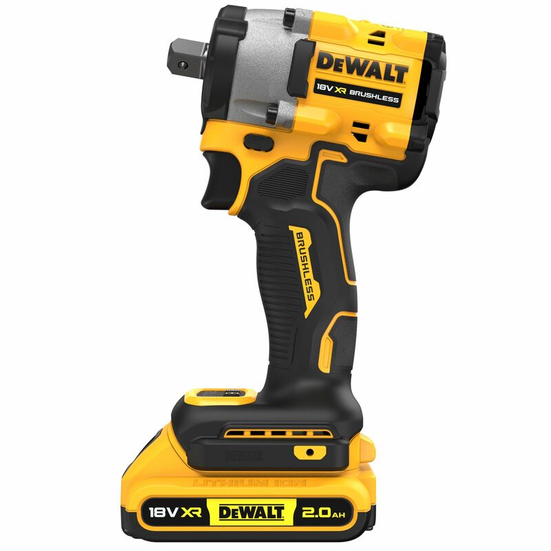 DEWALT 18V XR 1/2” Aku rázový uťahovák s poistnou guličkou, 2x 2,0 Ah DCF922D2T-QW
