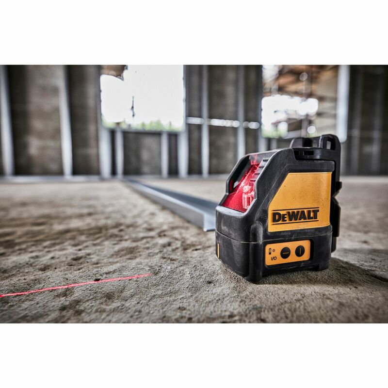 DEWALT Alkalický Krížový samonivelačný laser - červený, 3x 1,5V AA batérie DW088K-XJ