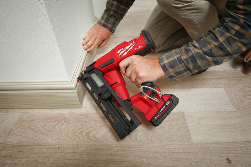 MILWAUKEE M18 FUEL™ Dokončovacia klincovačka 20° M18FN16GA-202X