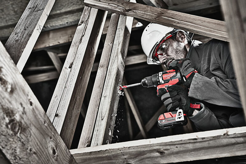 MILWAUKEE M18™ Aku vŕtačka s príklepom M18CBLPD-422C