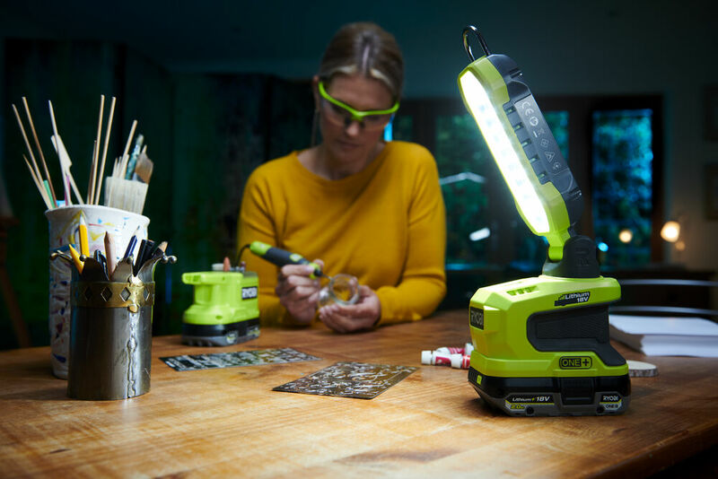 RYOBI 18V ONE+™ Pracovné svetlo R18ALP-0