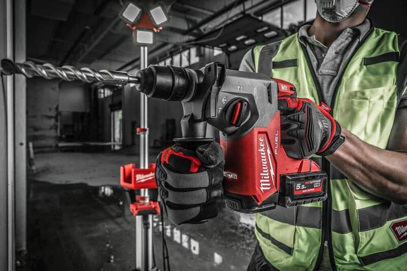 MILWAUKEE M18 FUEL™ SDS-Plus vŕtacie kladivo 4-režimové s FIXTEC™ M18FHX-0