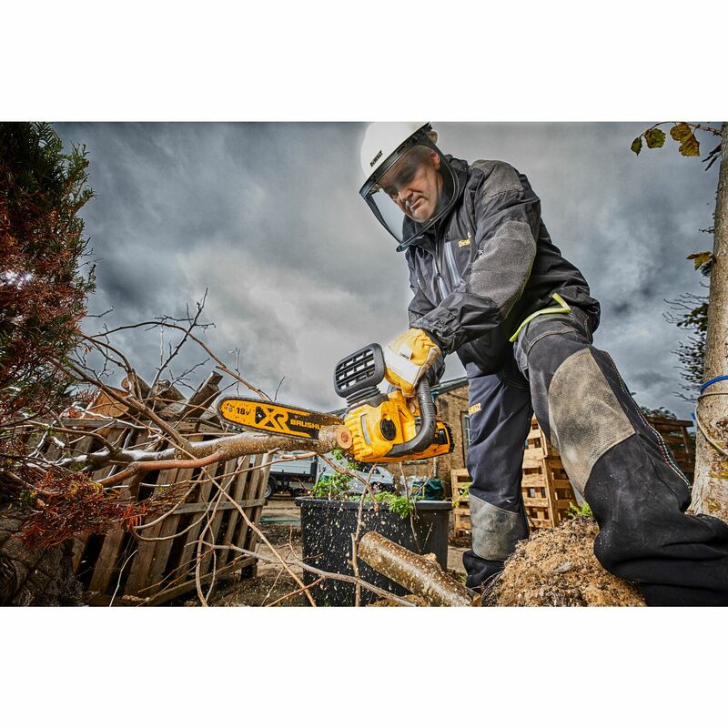 DEWALT 18V XR Aku reťazová píla, 1x 5,0 Ah DCM565P1-QW