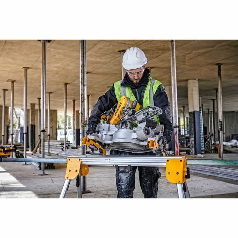 DEWALT Univerzálny stojan pre pokosové píly DE7033-XJ