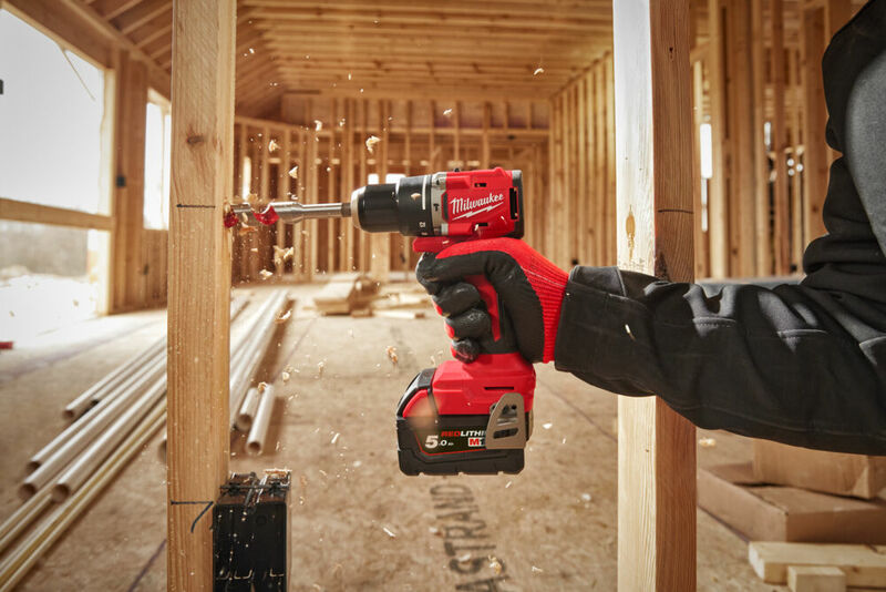 MILWAUKEE M18™ Aku vŕtačka s príklepom - kompaktná M18BLPDRC-422C