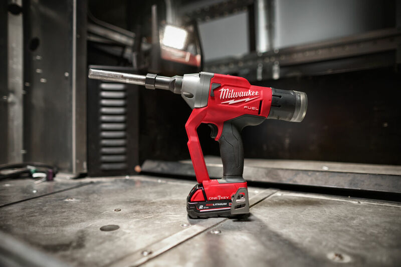 MILWAUKEE M18™ ONE-KEY™ Aku nitovačky na LockBolt® M18ONEFLT-502X