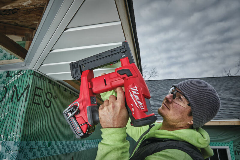 MILWAUKEE M18 FUEL™ Aku sponkovačka M18FNCS18GS-202X