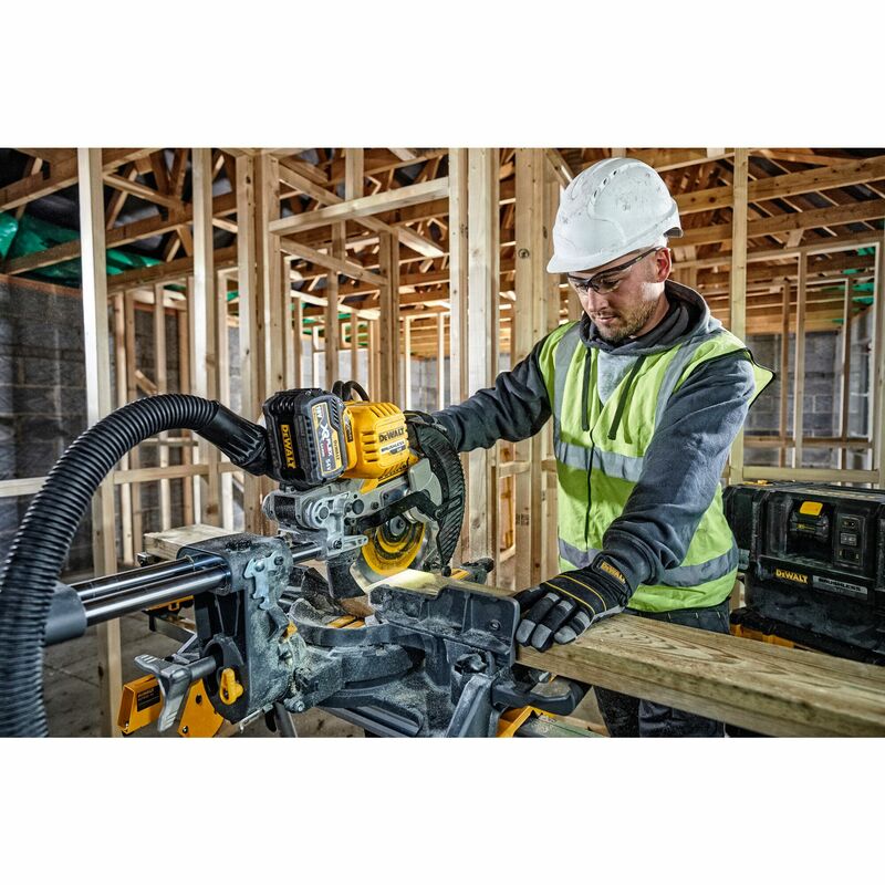 DEWALT 54V XR FLEXVOLT™ Aku pokosová píla, kotúč 250 x 30 mm, bez aku DCS727N-XJ