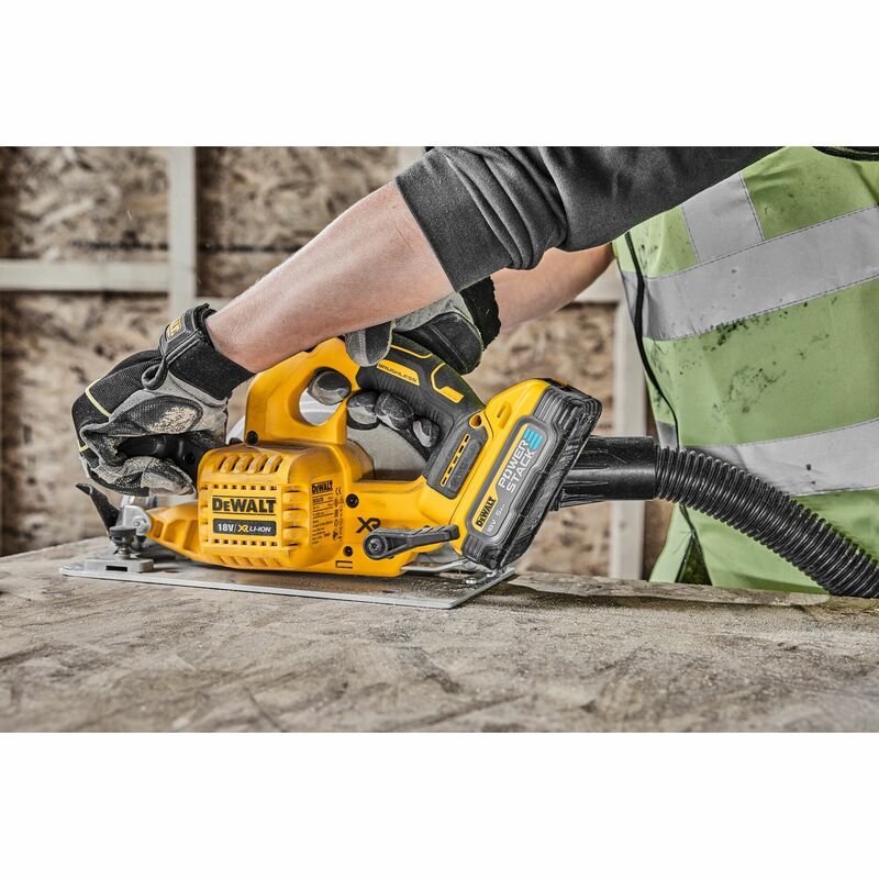 DEWALT 18V XR Aku kotúčová píla 184 mm, bez aku DCS570N-XJ