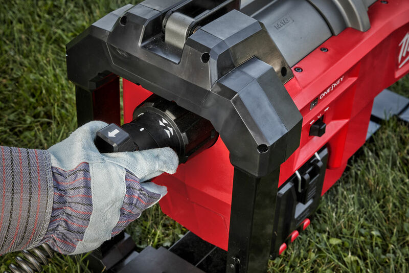 MILWAUKEE M18 FUEL™ Sekčná čistička potrubia M18FSSM-0