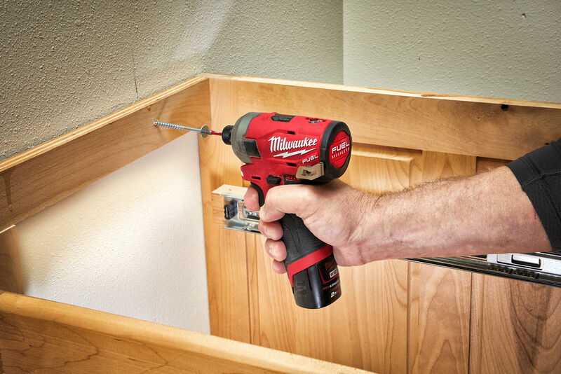 MILWAUKEE M12 FUEL™ SURGE™ 1/4” Hex hydraulický rázový uťahovák M12FQID-0