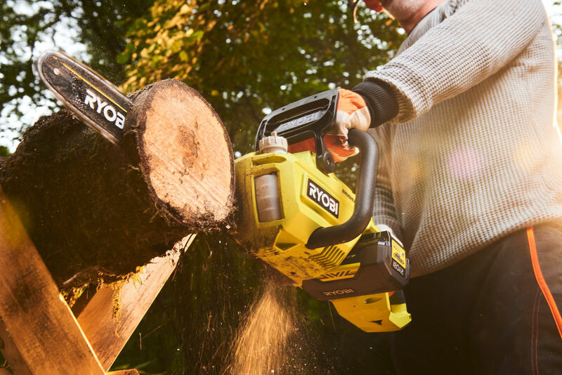 RYOBI 36V MAX POWER™ Reťazová píla 35 cm RY36CSX35A-0