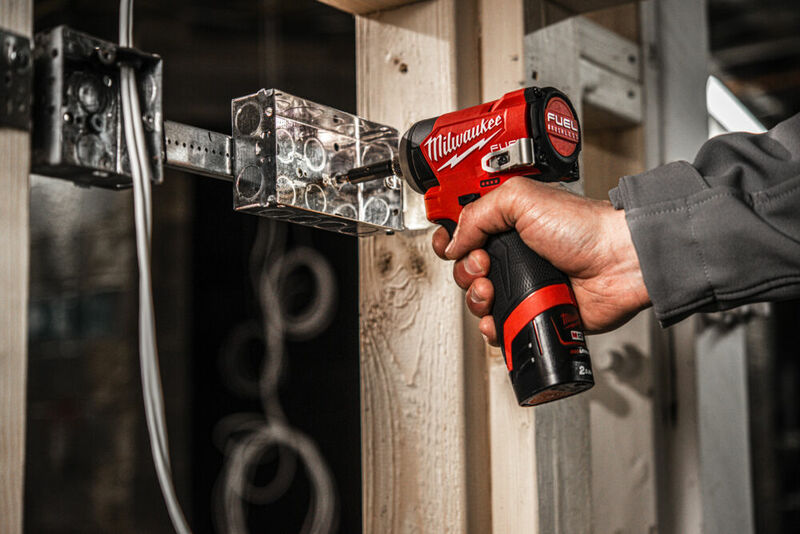 MILWAUKEE M12 FUEL™ 1/4” Hex aku rázový uťahovák - kompaktný M12FID2-0