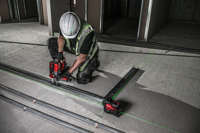 MILWAUKEE M12™ Krížový laser s 3 rovinami s rozsahom 360° - zelený M123PL-0C